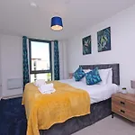 Charms At Citygate With Free Use Of Onsite Gym Apartamento