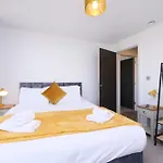 Charms At Citygate With Free Use Of Onsite Gym Apartment York