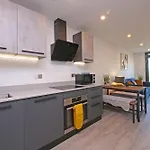 Charms At Citygate With Free Use Of Onsite Gym Apartment *