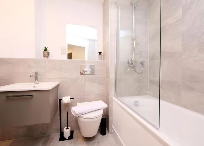 Апартаменты Charms At Citygate With Free Use Of Onsite Gym Йорк