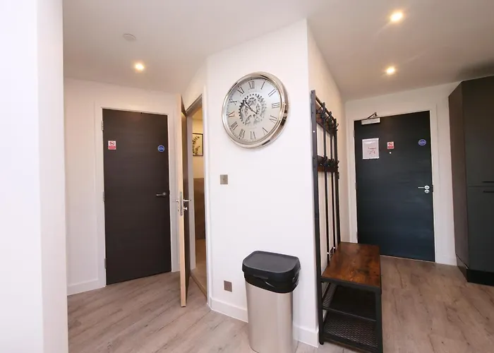 Charms At Citygate With Free Use Of Onsite Gym Апартаменты Йорк