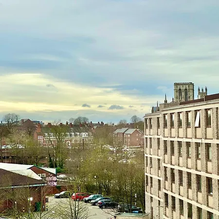 Apartament Charms At Citygate With Free Use Of Onsite Gym