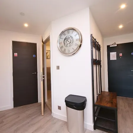 Charms At Citygate With Free Use Of Onsite Gym Apartament York