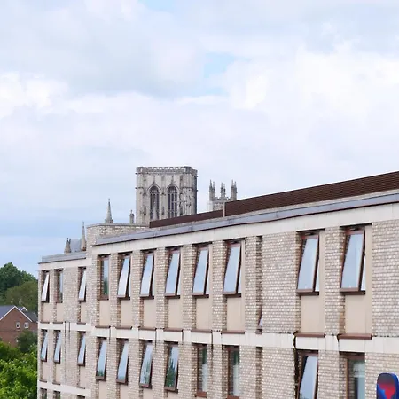 Apartament Charms At Citygate With Free Use Of Onsite Gym